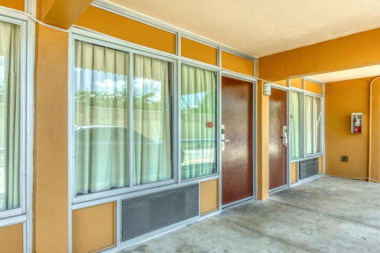 Oak Ridge Hotel Belair Orlando Near Florida Mall מראה חיצוני תמונה