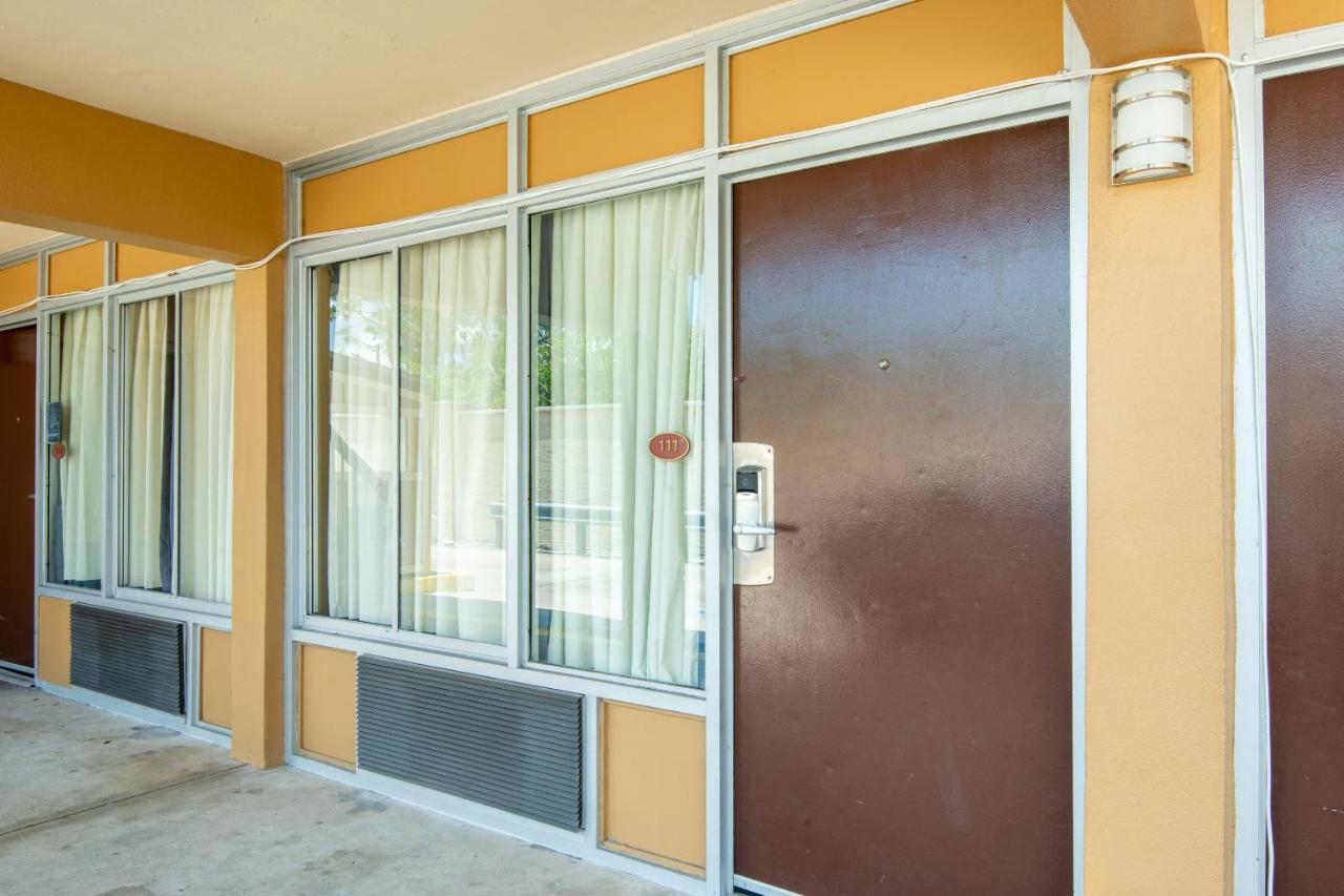 Oak Ridge Hotel Belair Orlando Near Florida Mall מראה חיצוני תמונה