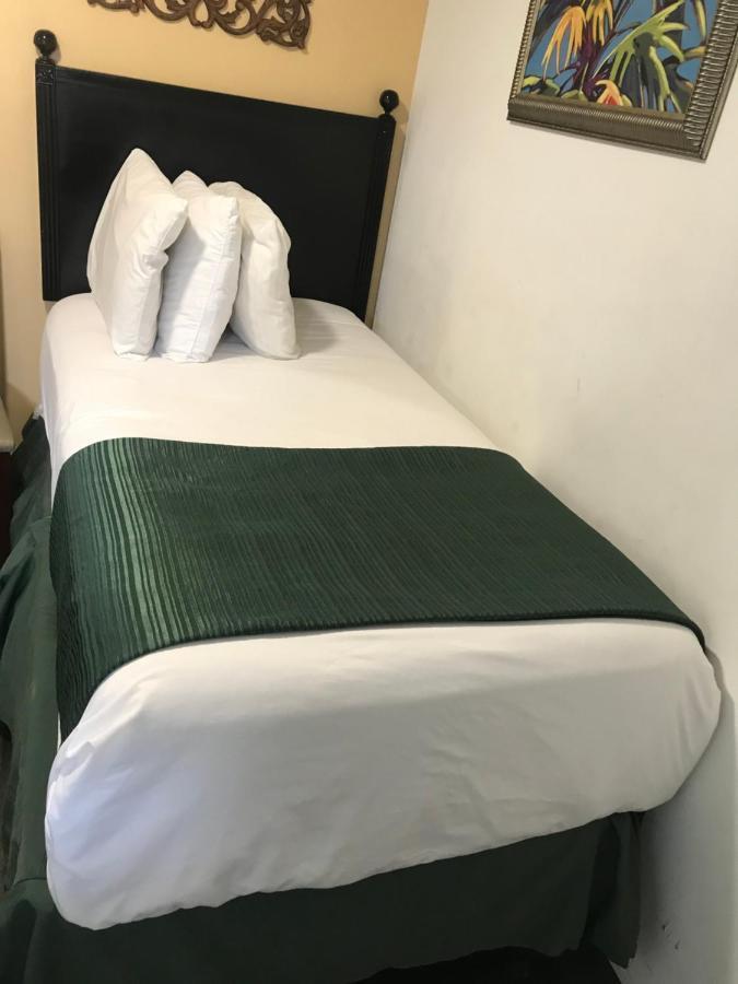 Oak Ridge Hotel Belair Orlando Near Florida Mall מראה חיצוני תמונה
